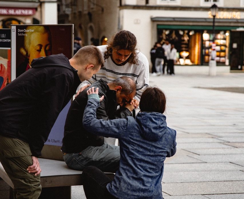 5B7C492F-D2BC-4E36-9816-74B37BA36786 Large